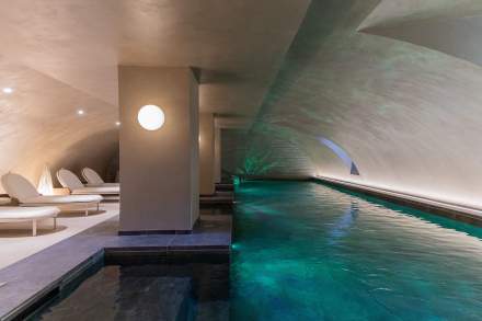 Piscine intérieur